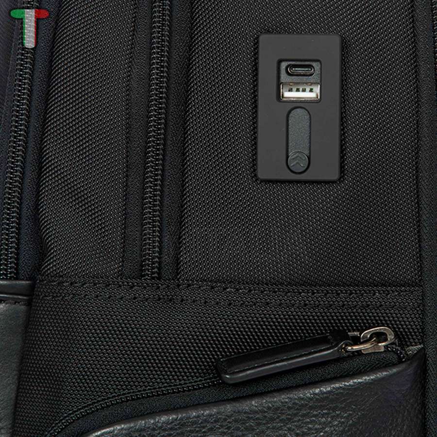 Bric's BR207701.909 Shiny Black